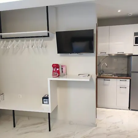 Luxury Anna Marittima Liménasz